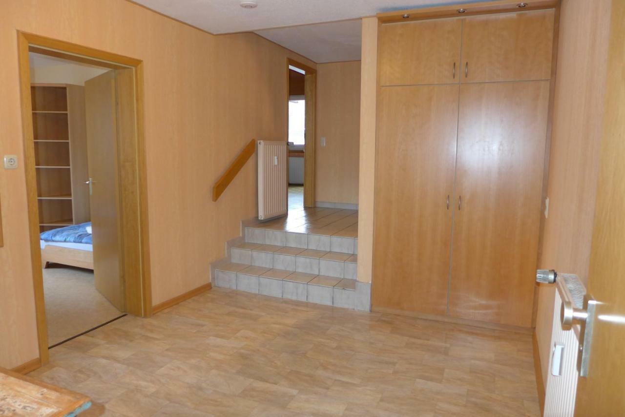 Messe Cgn/Dus Grossraeumige Wohnung In Guter Verkehrslage 勒沃库森 外观 照片