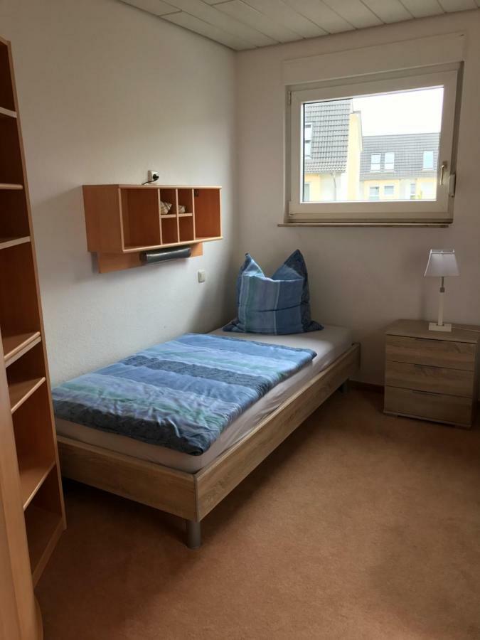 Messe Cgn/Dus Grossraeumige Wohnung In Guter Verkehrslage 勒沃库森 外观 照片