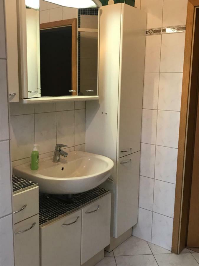 Messe Cgn/Dus Grossraeumige Wohnung In Guter Verkehrslage 勒沃库森 外观 照片