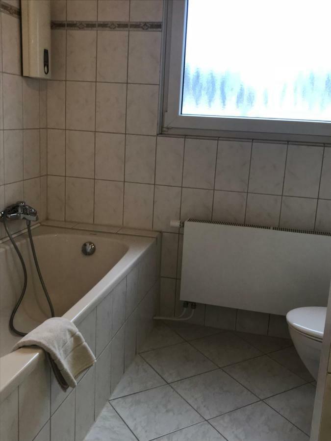Messe Cgn/Dus Grossraeumige Wohnung In Guter Verkehrslage 勒沃库森 外观 照片